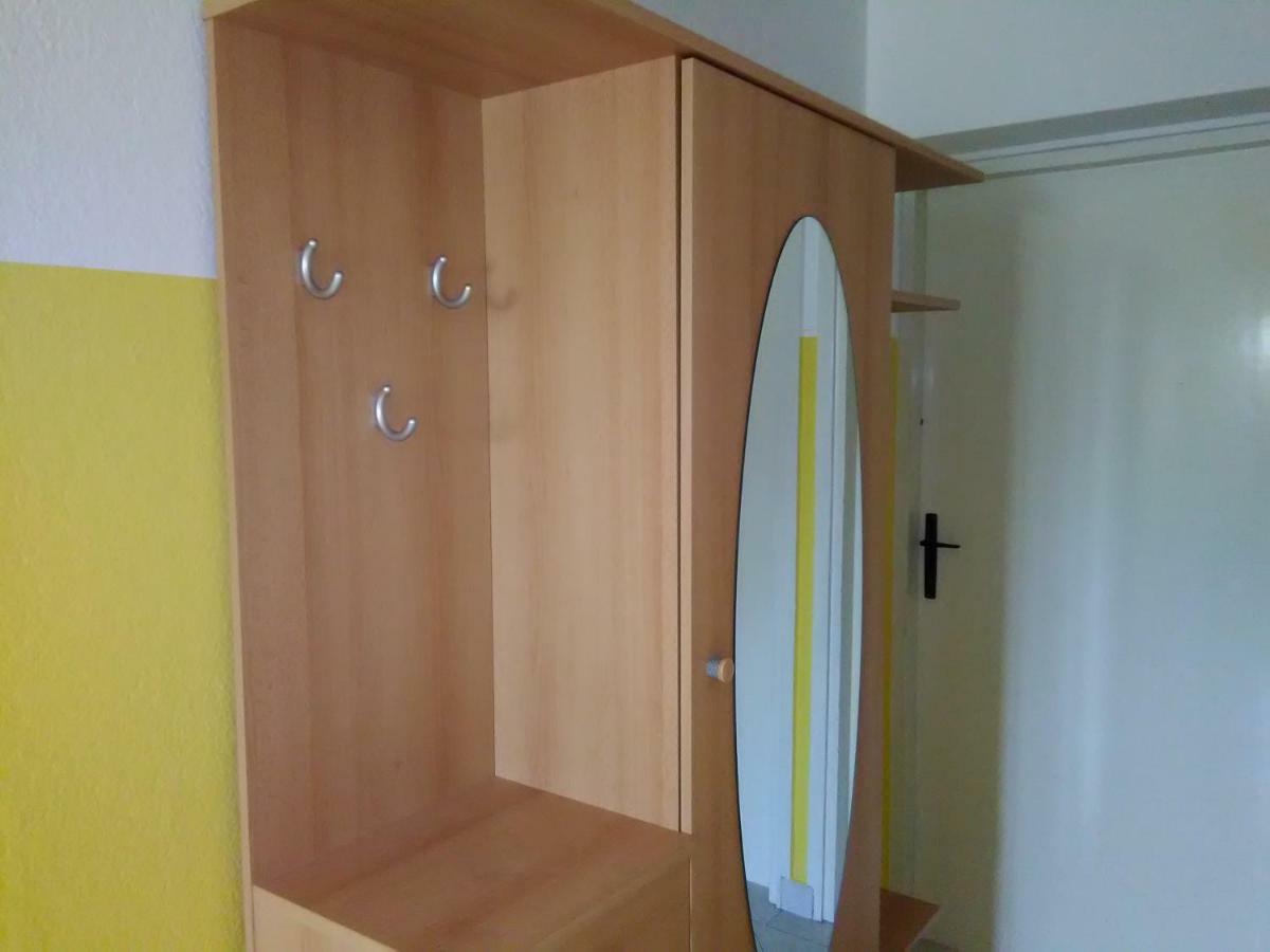 Apartments Mare Croatia Сень Екстер'єр фото